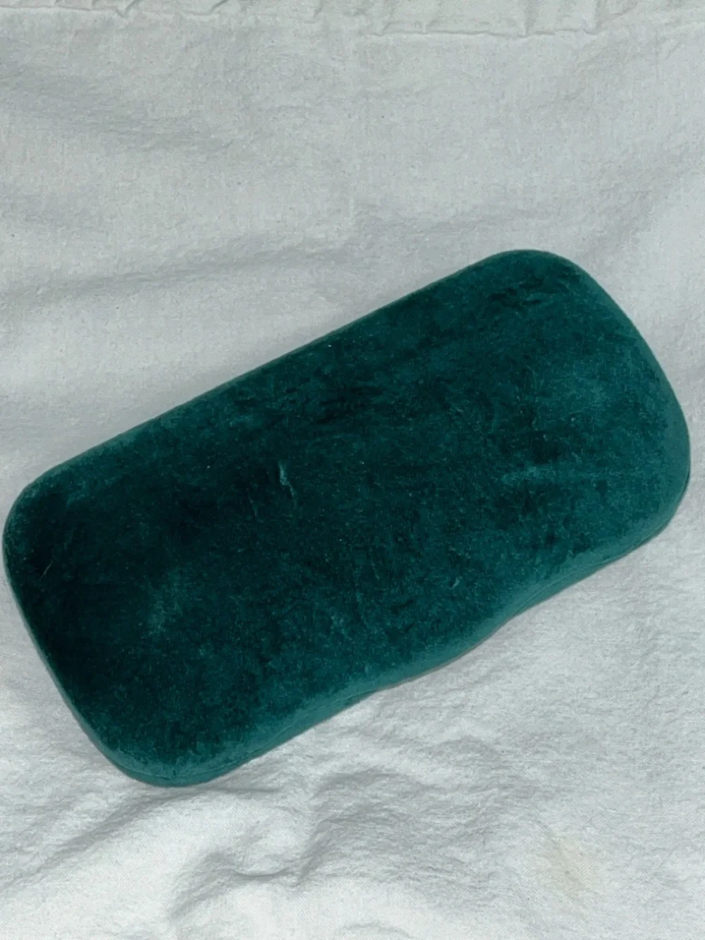 GUCCI AUTHENTIC DESIGNER GREEN VELVET CLAM SHELL EYEGLASS CASE - Picture 6 of 8
